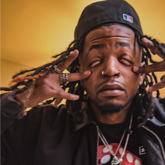 Meet your Posher, Jason - Picture 4 of 8